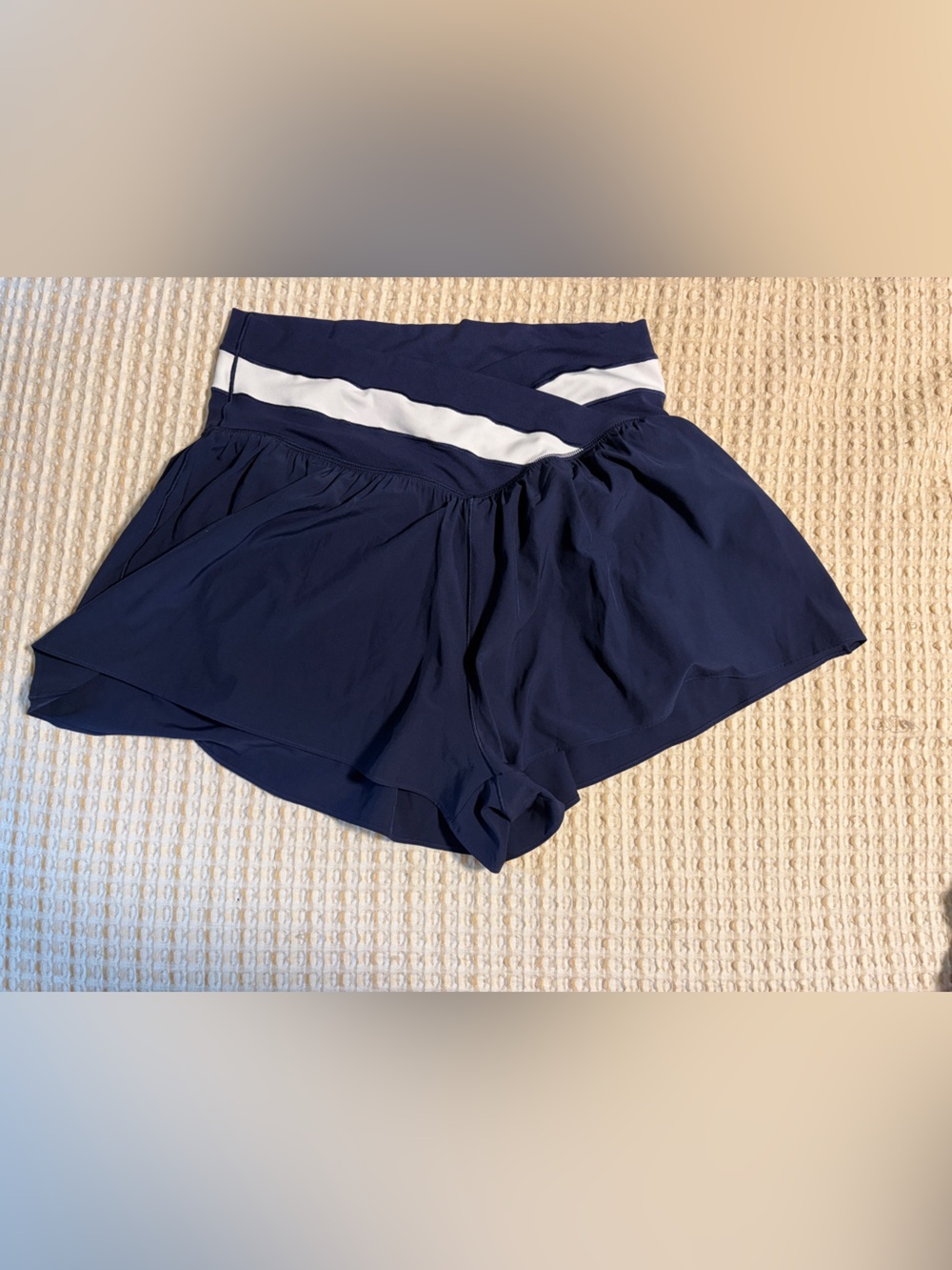 Offline by aerie real me crossover flowy short